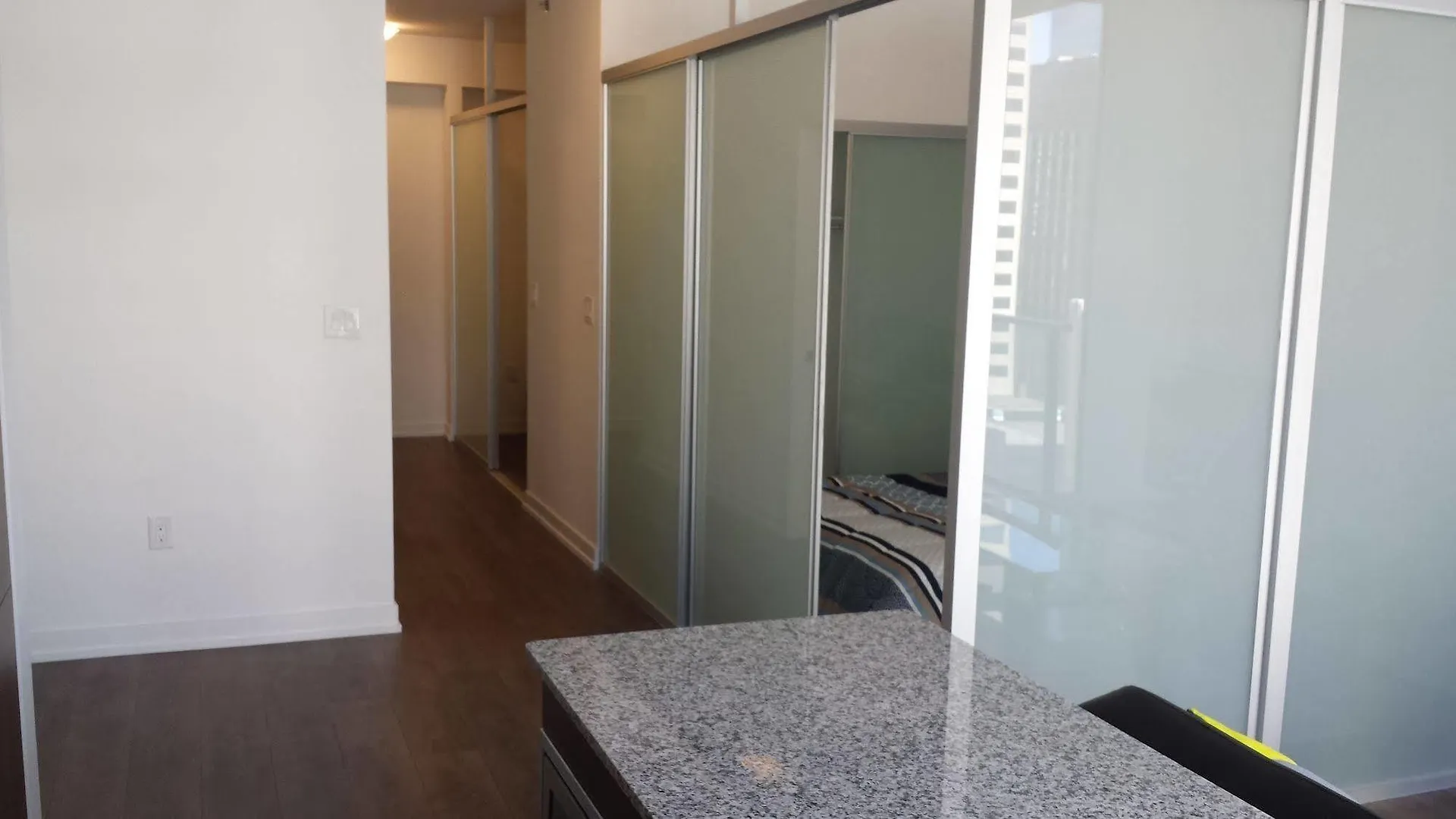 Rcmi Furnished Apartments Toronto Hotel