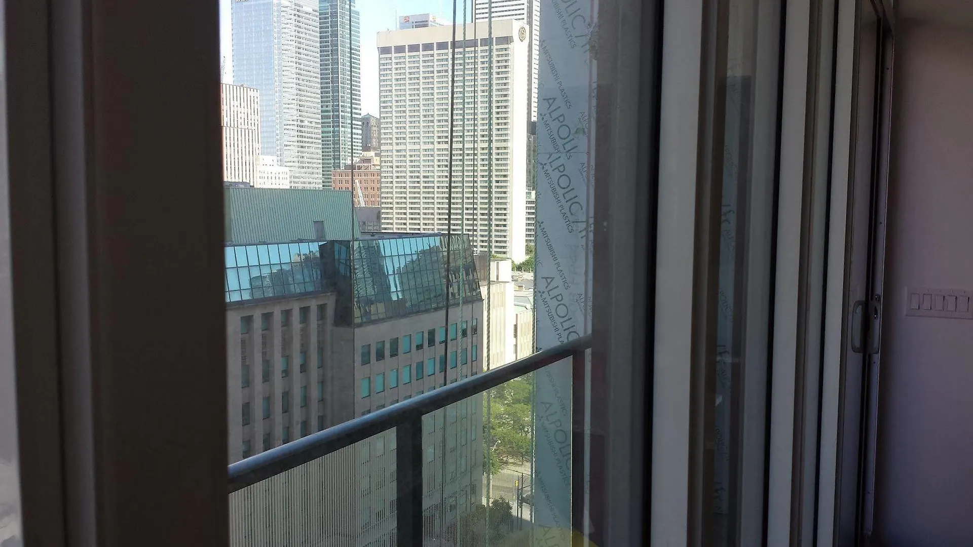Hotel Rcmi Furnished Apartments Toronto